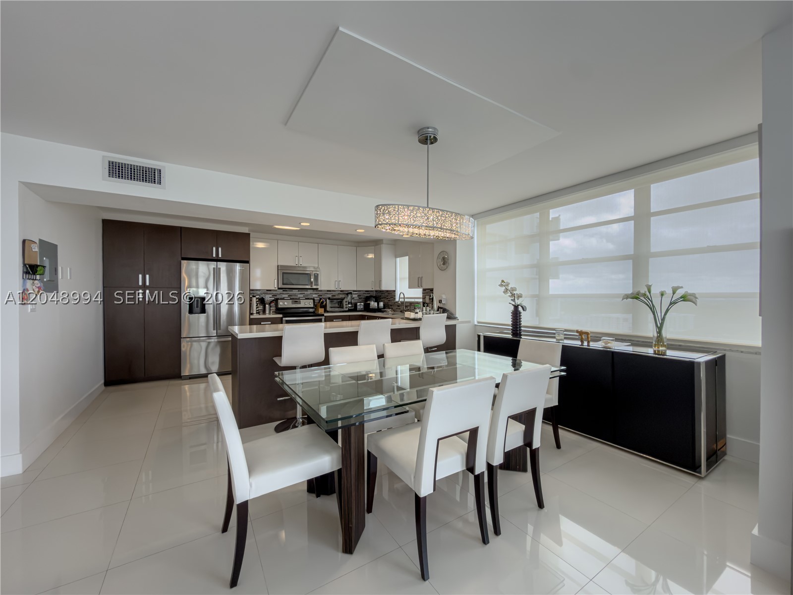 COMMODORE PLAZA CONDO - Residential