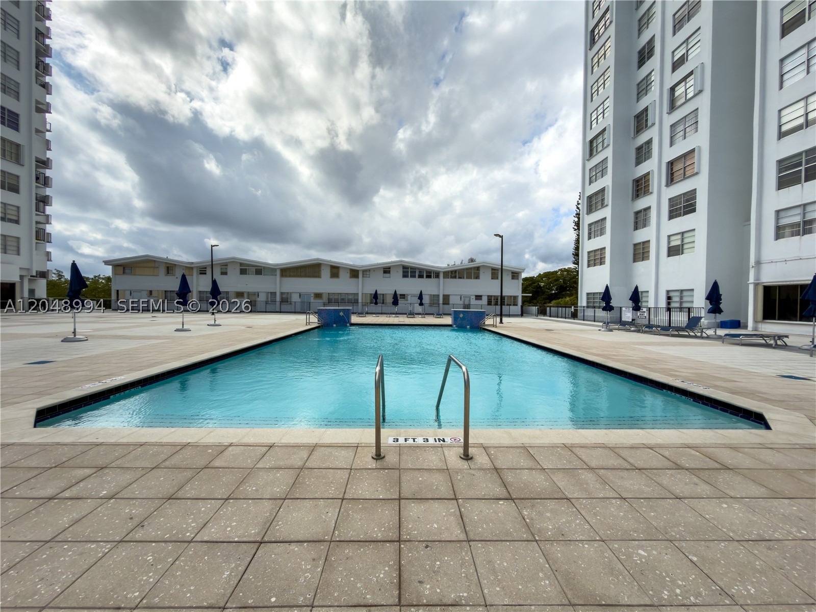COMMODORE PLAZA CONDO - Residential