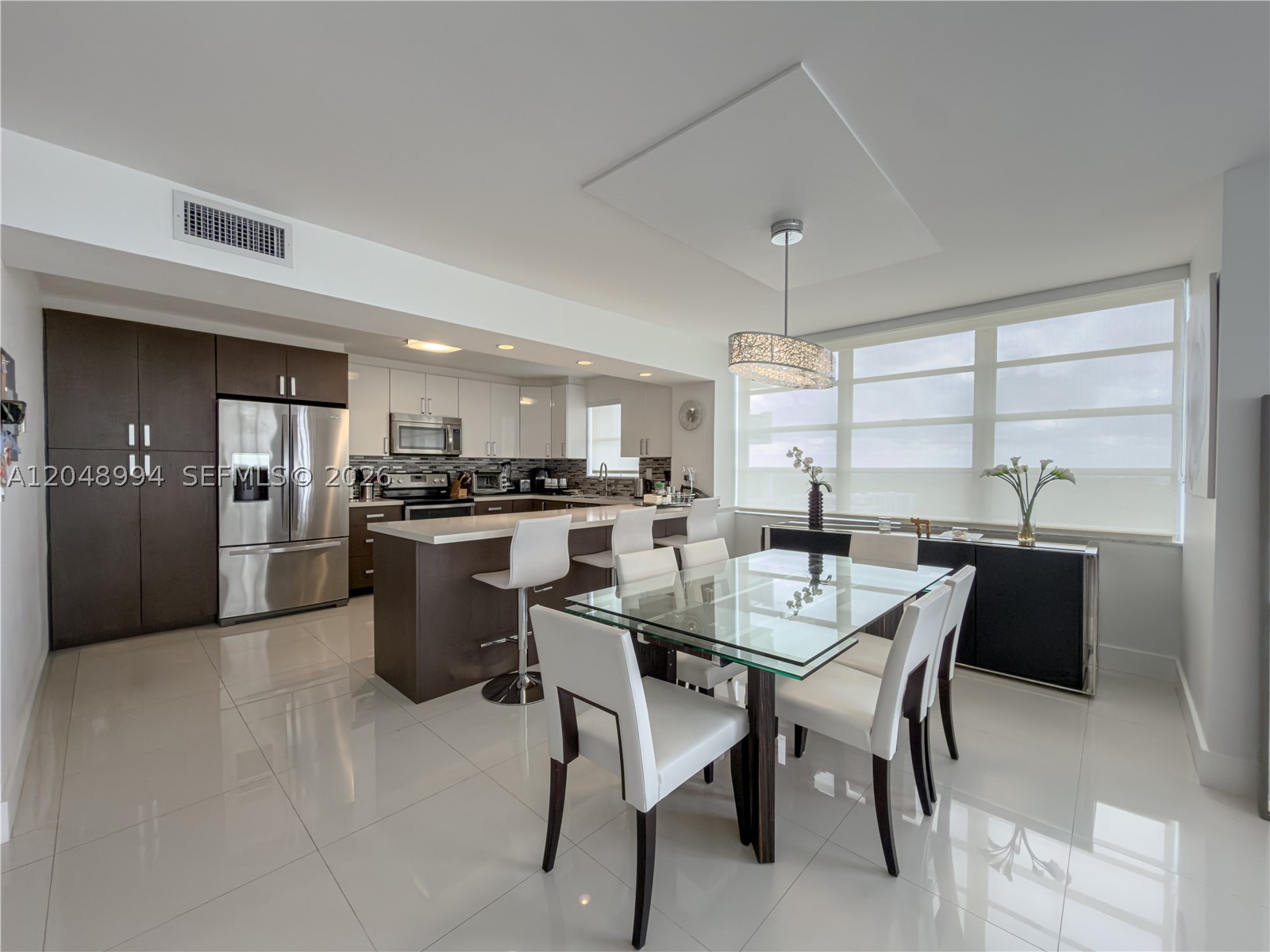 COMMODORE PLAZA CONDO - Residential