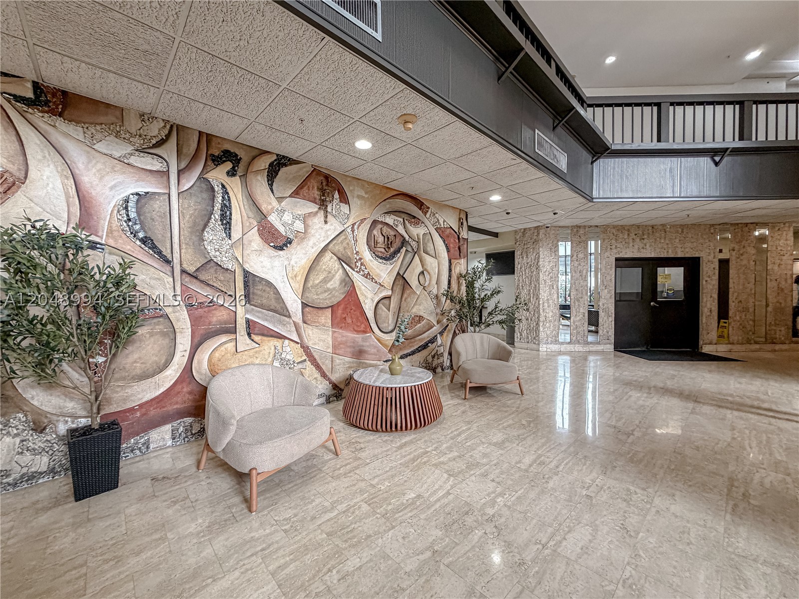 COMMODORE PLAZA CONDO - Residential