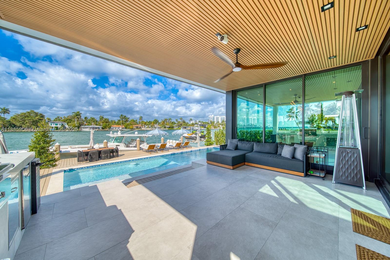 TREASURE ISLAND - Residential