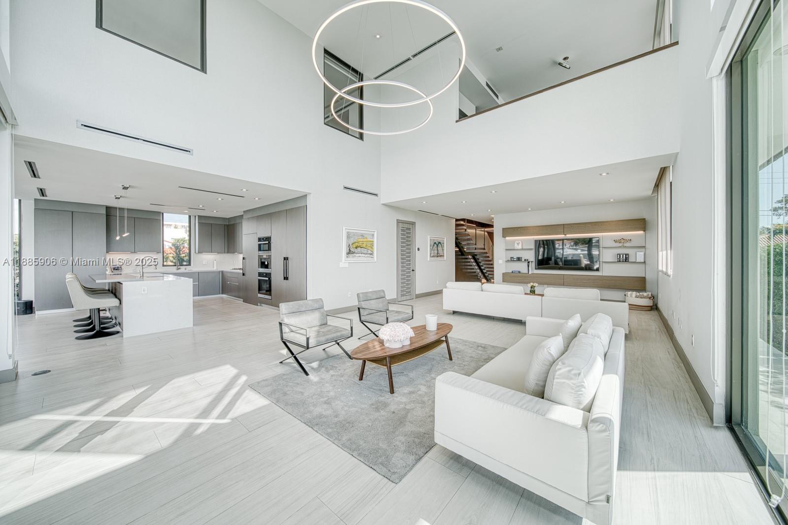 TREASURE ISLAND - Residential