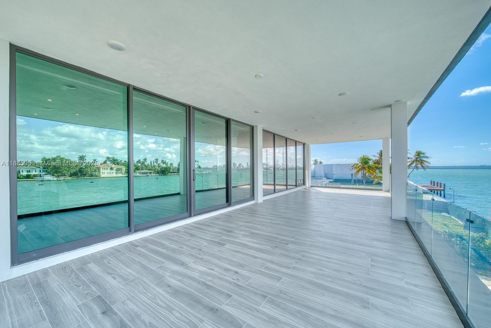 TREASURE ISLAND - Residential