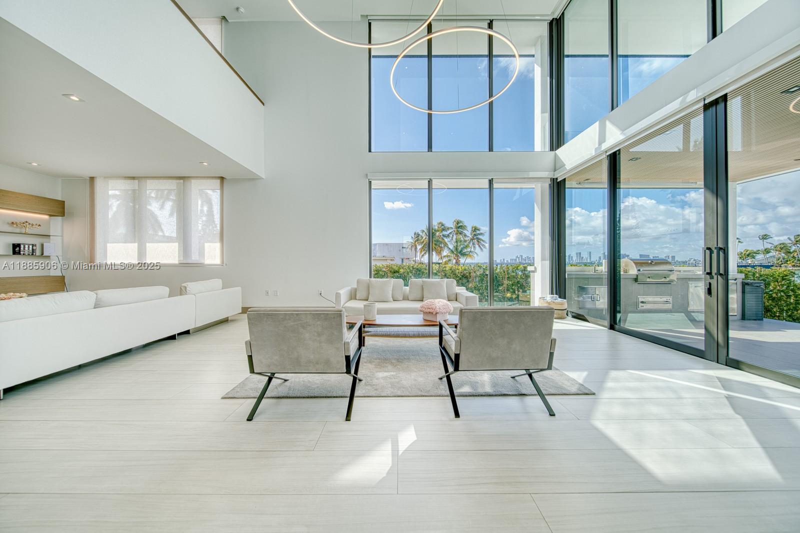 TREASURE ISLAND - Residential