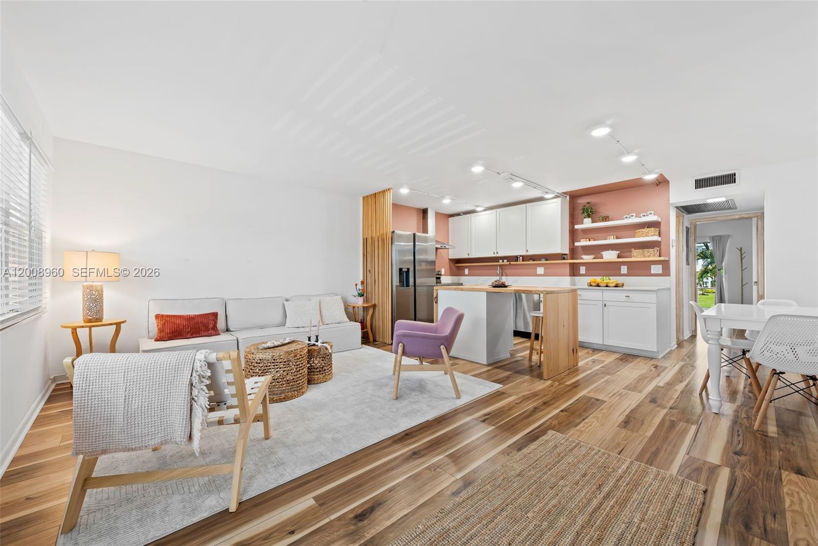 CAMBRIDGE F CONDO - Residential
