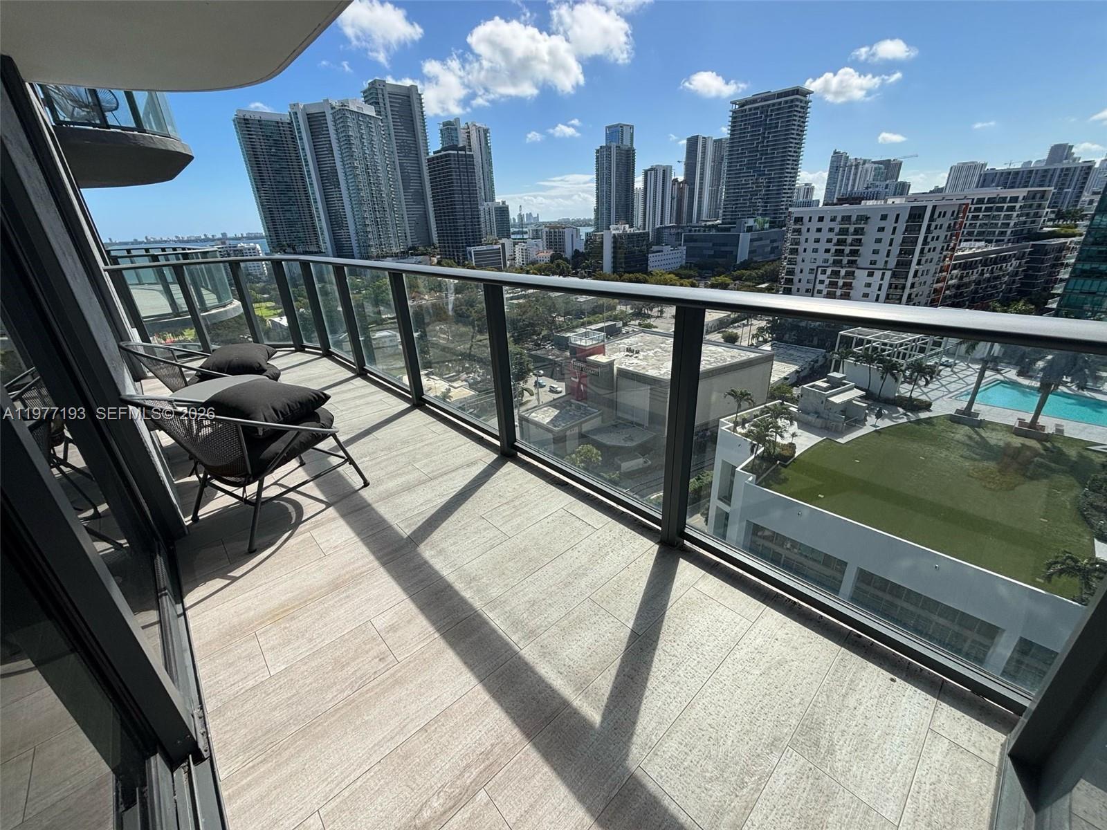 Luxurious 1-Bed/1-Bath + Den apartment at Hyde Suites Residences, offering stunning water and skyline views.
Features an open kitchen with high-end appliances, a spacious living area, and a balcony. Enjoy world-class amenities that elevate your lifestyle, perfect for entertainment. Prime location in the heart of Midtown, steps from shops, restaurants, and the Design District, and just 15 minutes from Miami Beach and Miami International Airport. Flexible rental policy allows 12 leases per year with a minimum stay of 30 days.