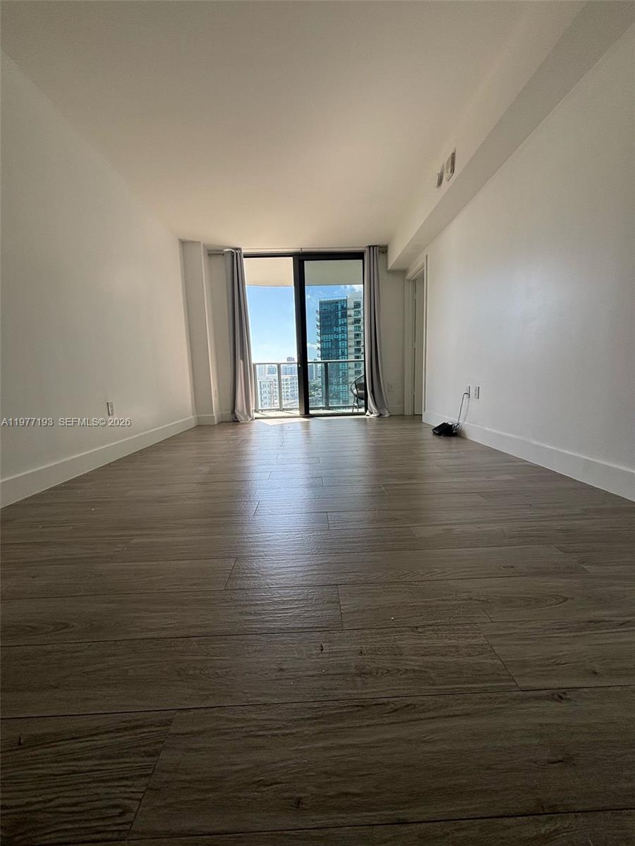 3401 MIDTOWN CONDO - Residential