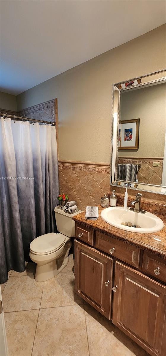 MIAMI LAKES SEC 4 - Residential