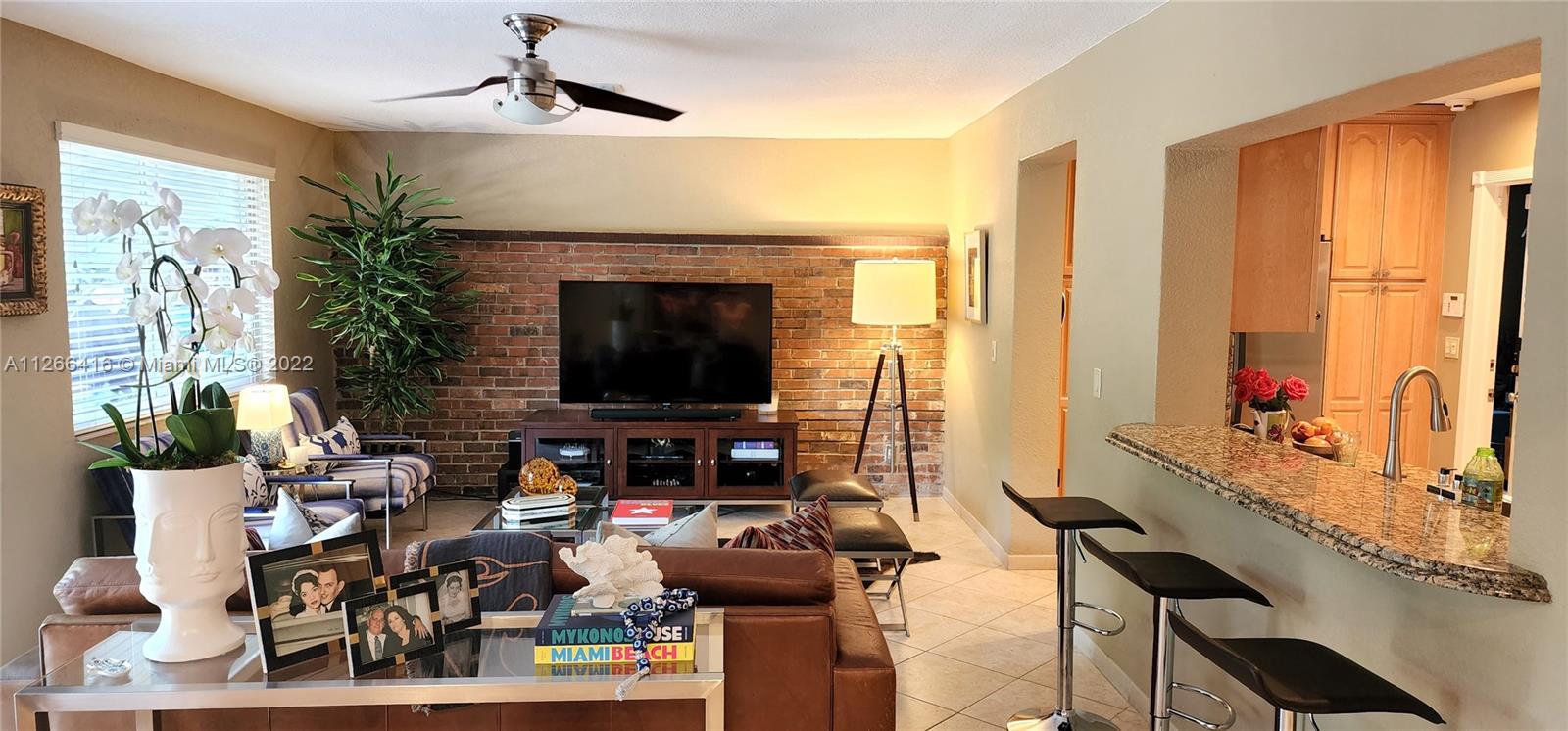 MIAMI LAKES SEC 4 - Residential