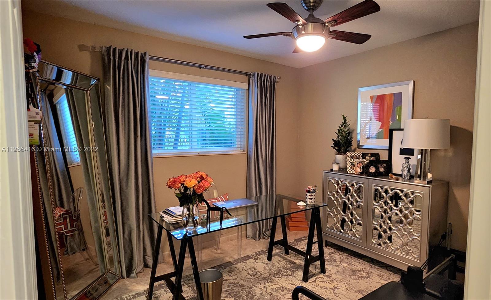 MIAMI LAKES SEC 4 - Residential