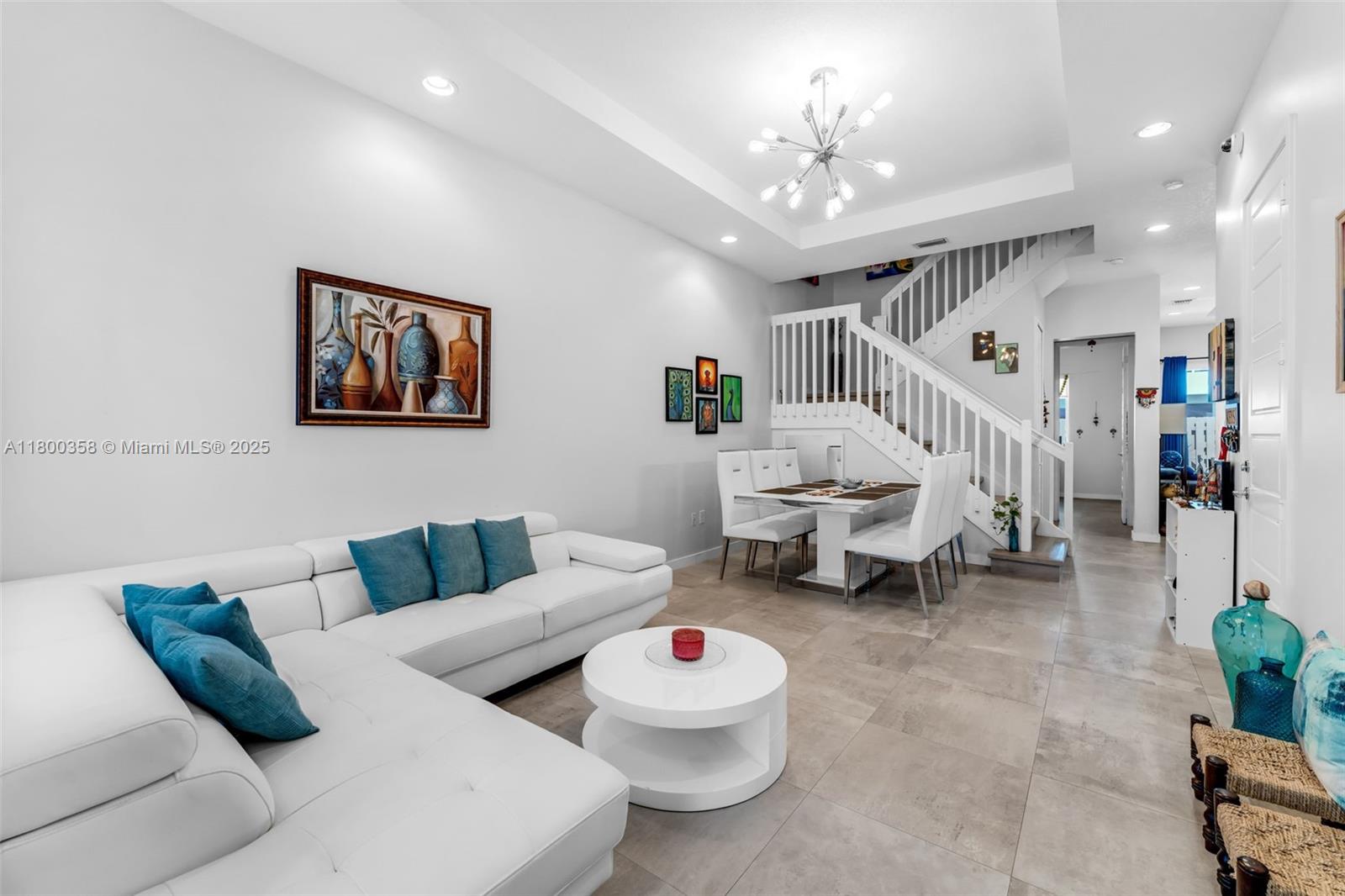 VENETIAN PARC - Residential