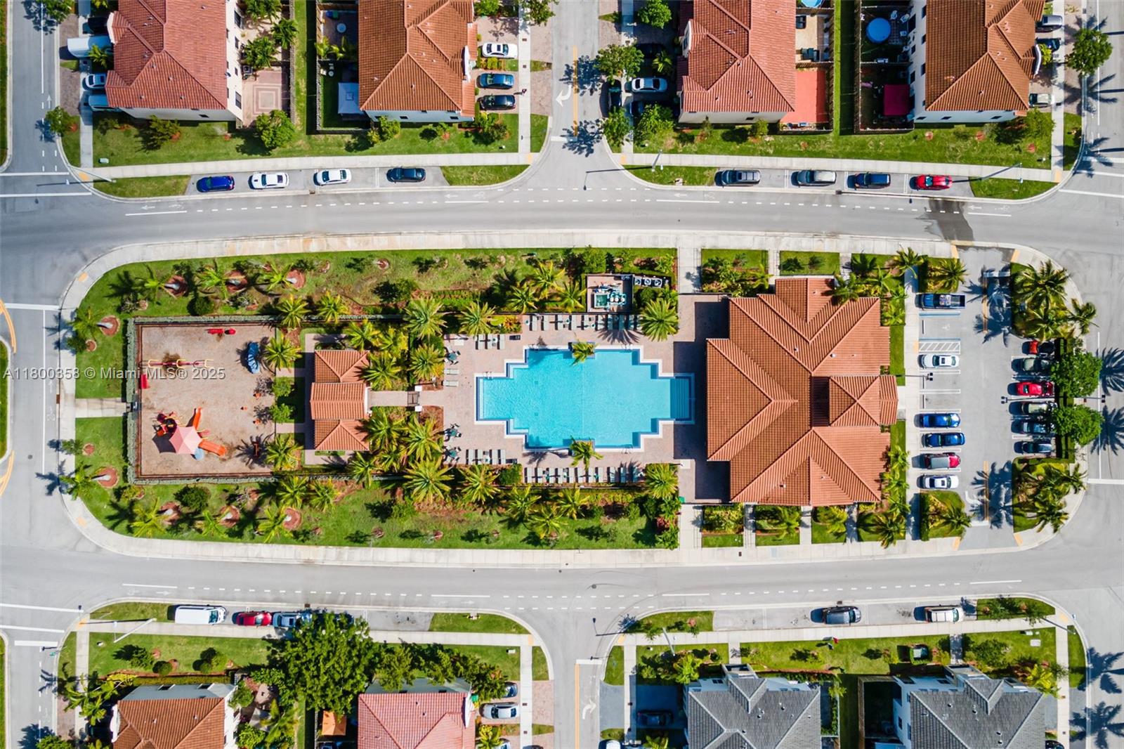 VENETIAN PARC - Residential
