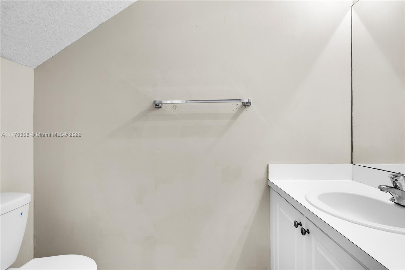 THE SHORES CONDO NO 1 - Residential