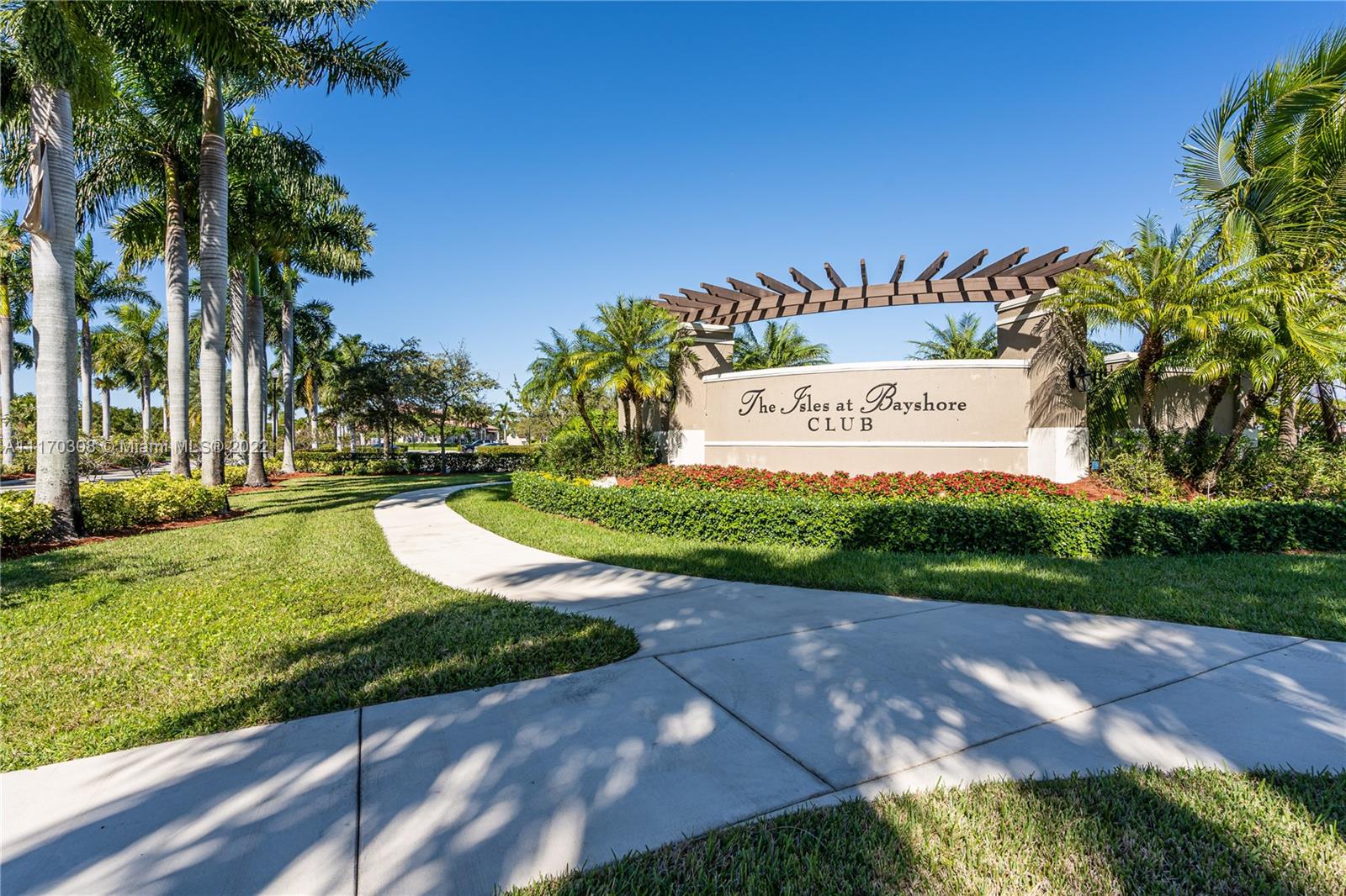 THE SHORES CONDO NO 1 - Residential