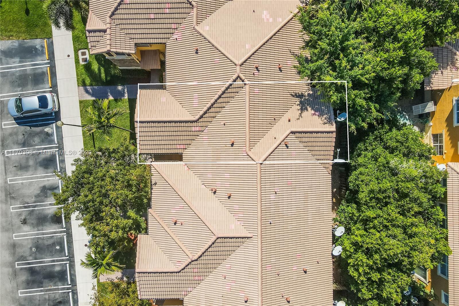 THE SHORES CONDO NO 1 - Residential