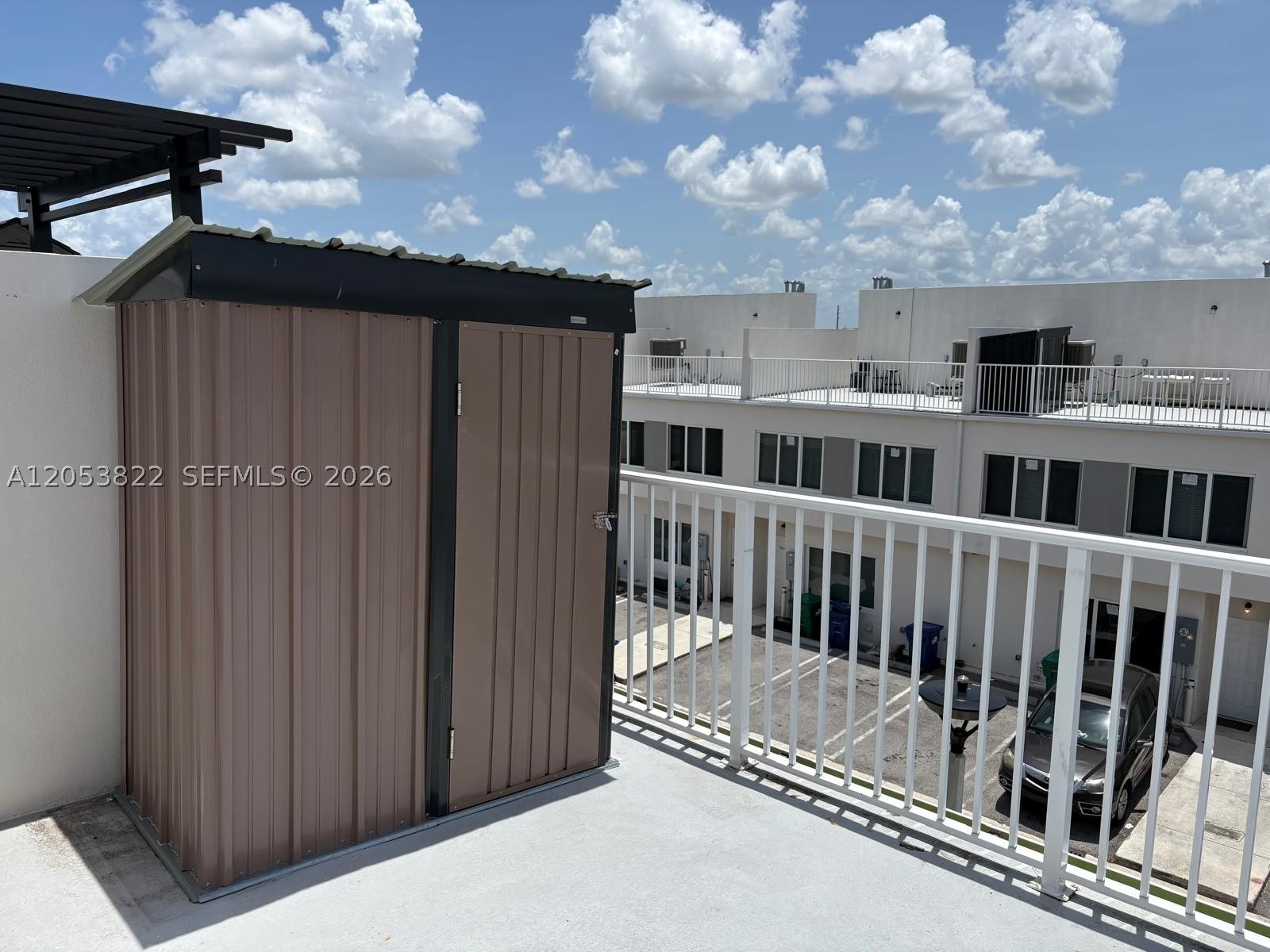 PARADISE ONE - Residential