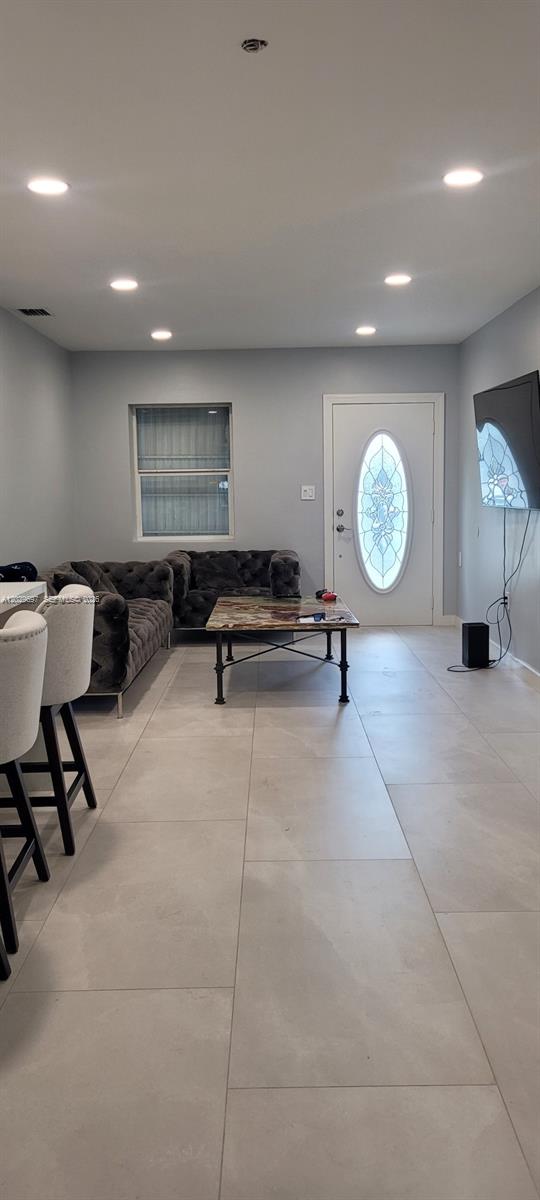 ROSE-WOOD AMD - Residential Lease