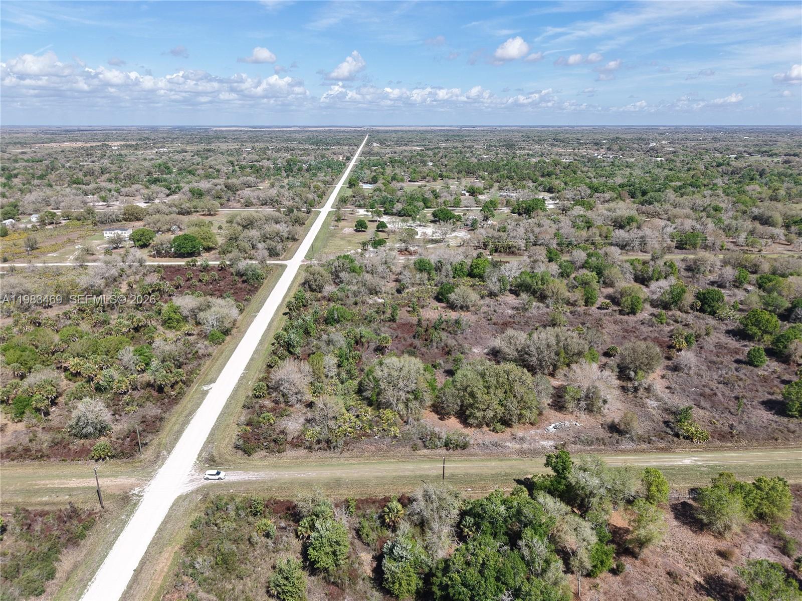 OKEECHOBEE - Land