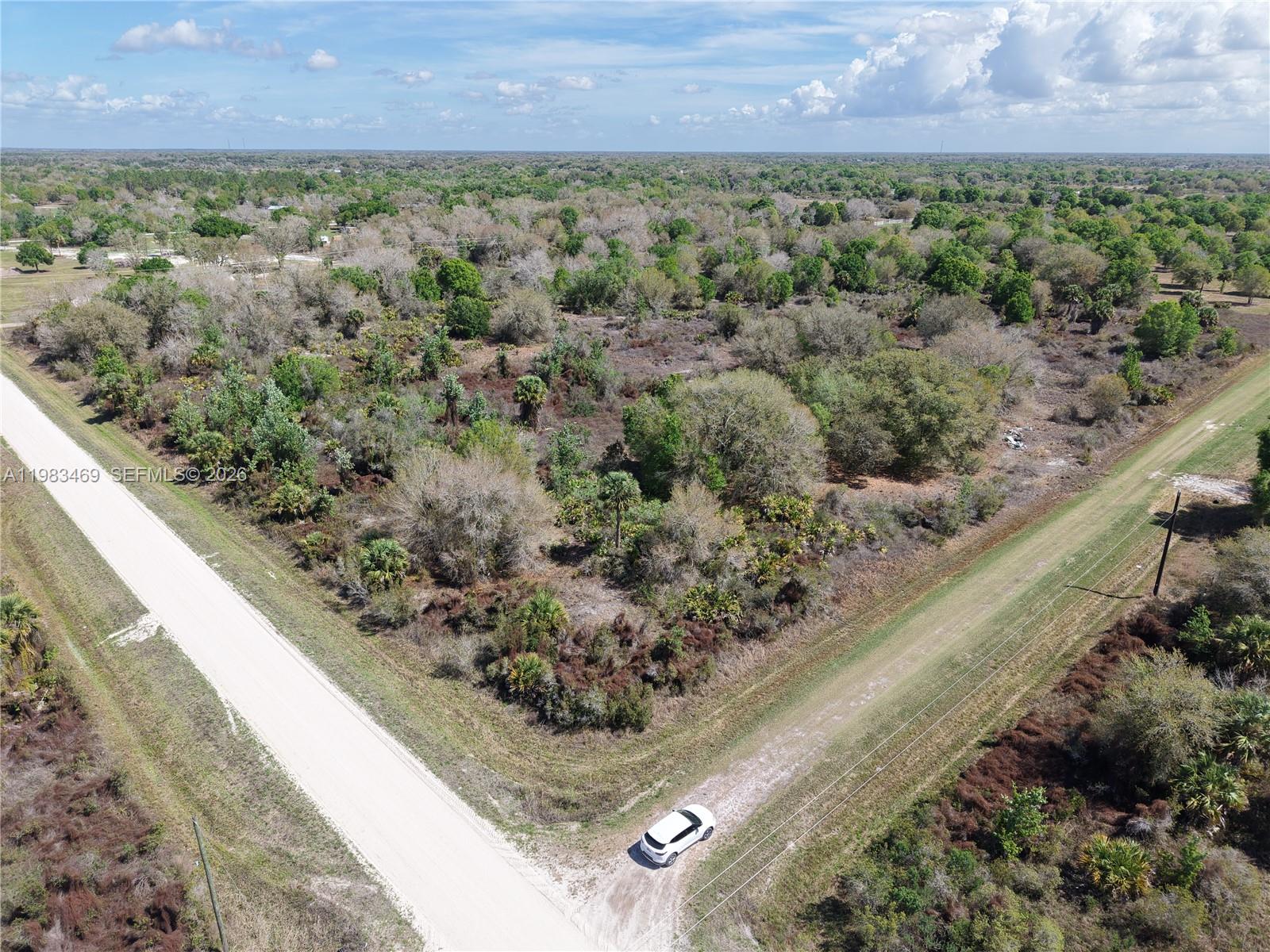 OKEECHOBEE - Land