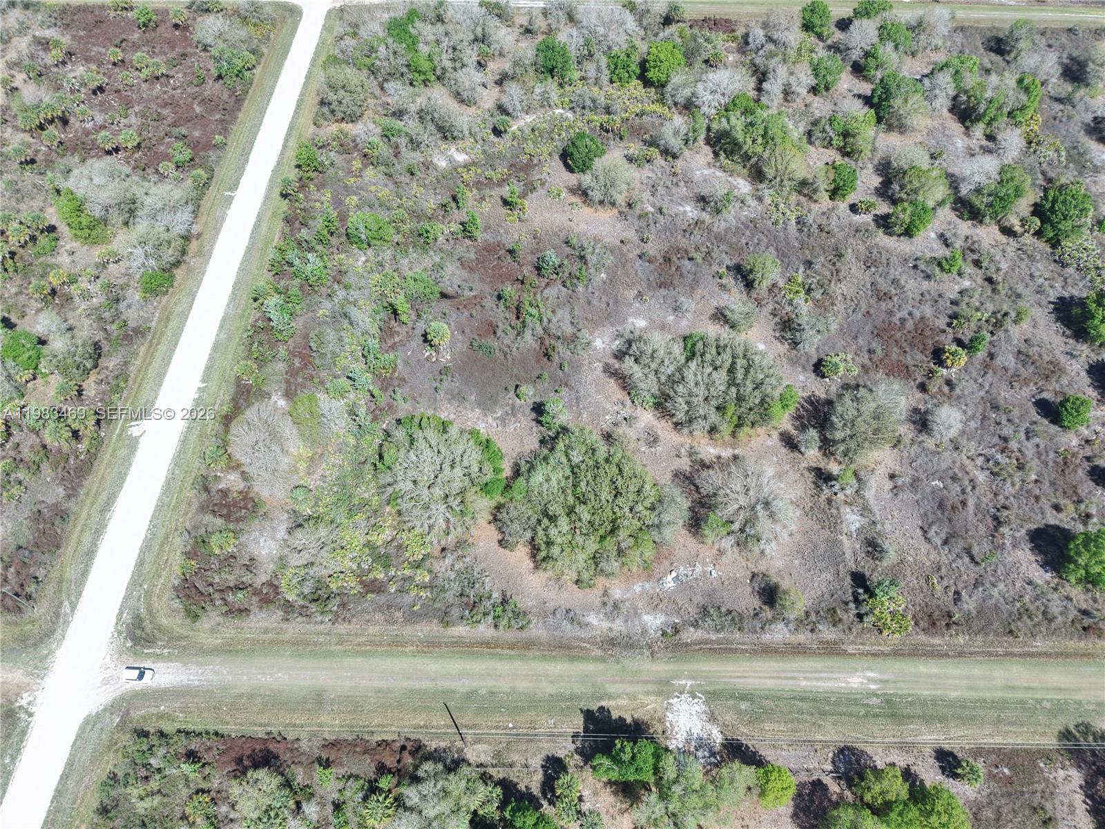 OKEECHOBEE - Land