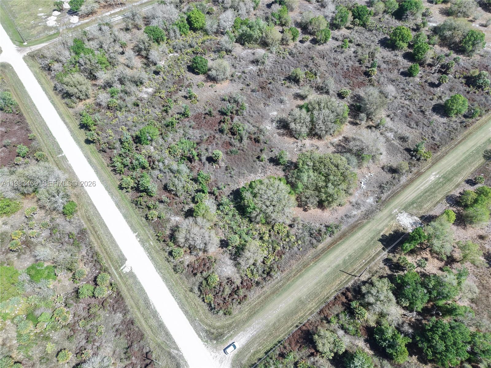 OKEECHOBEE - Land