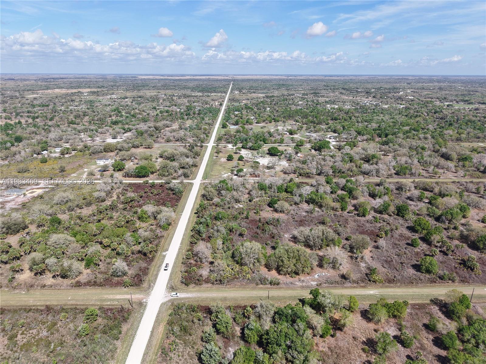 OKEECHOBEE - Land