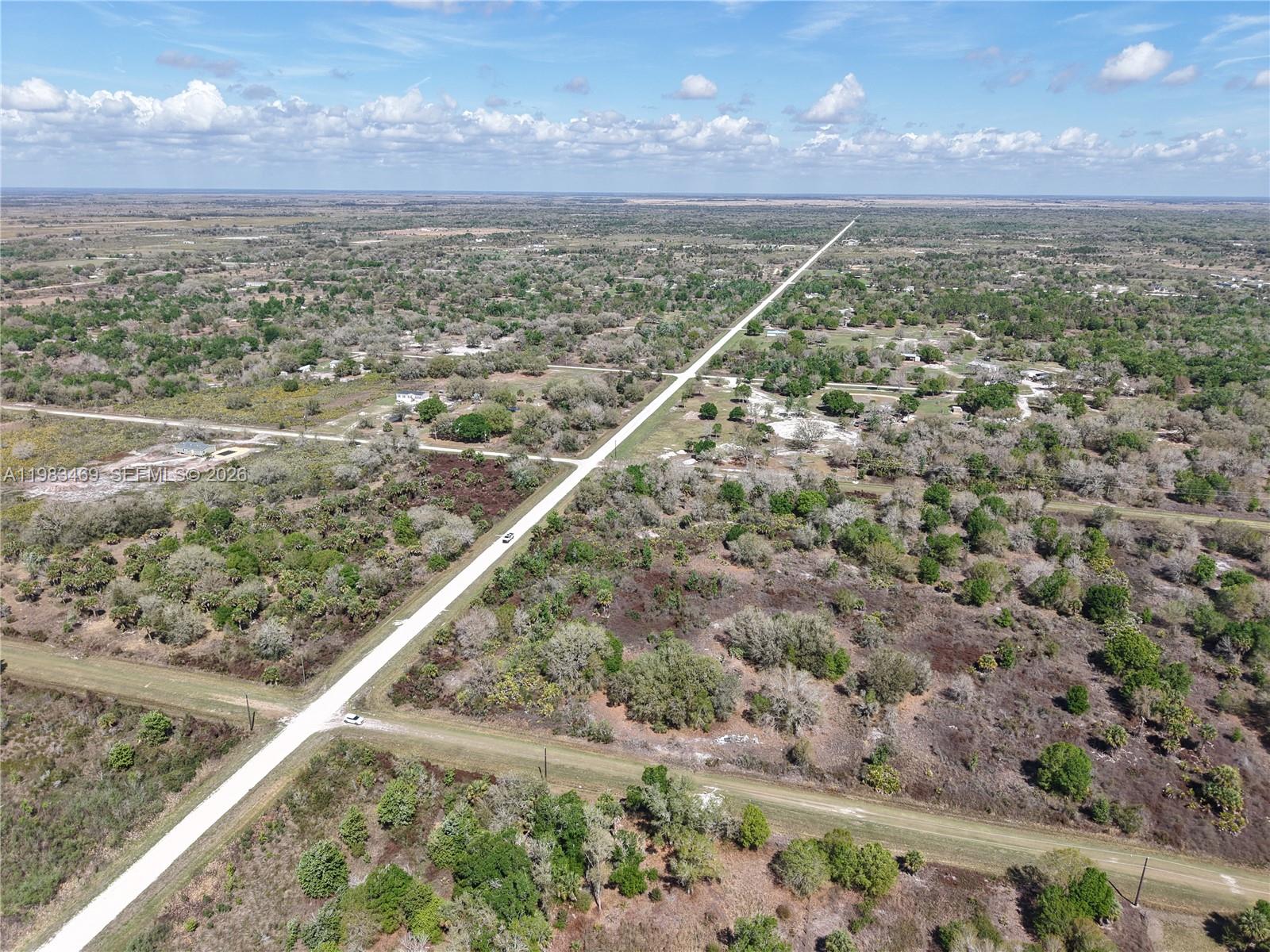 OKEECHOBEE - Land