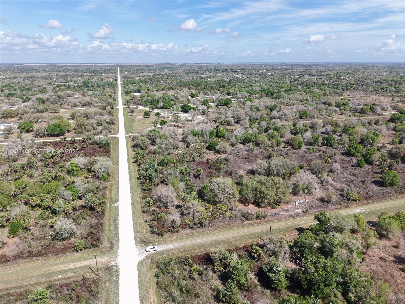 OKEECHOBEE - Land