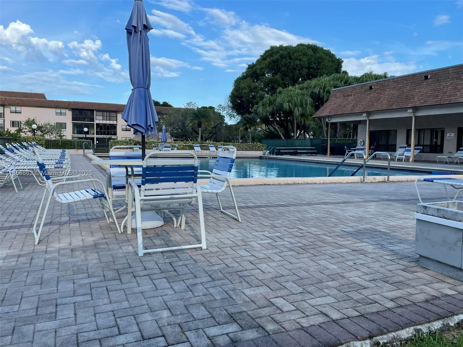 LAKES OF CARRIAGE HILLS - Residential