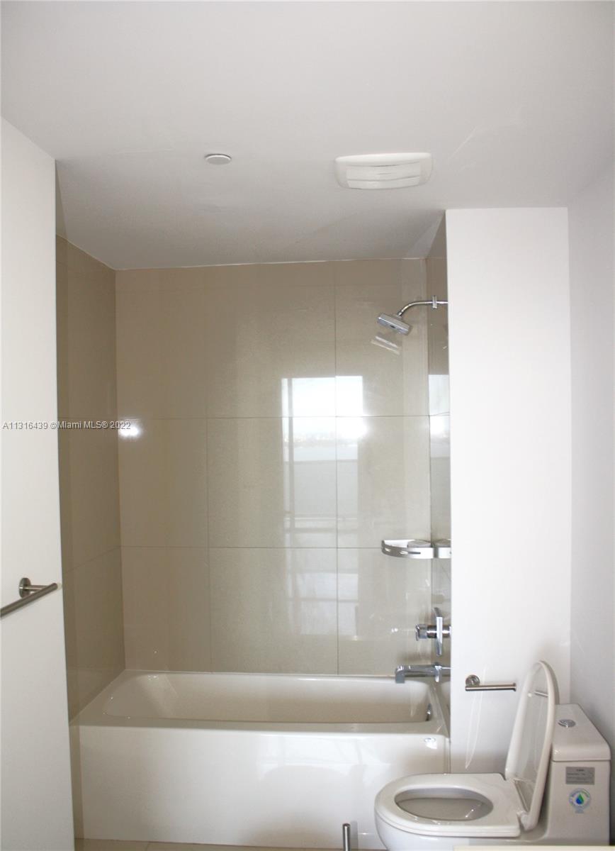 BAY HOUSE MIAMI CONDO - Residential Lease