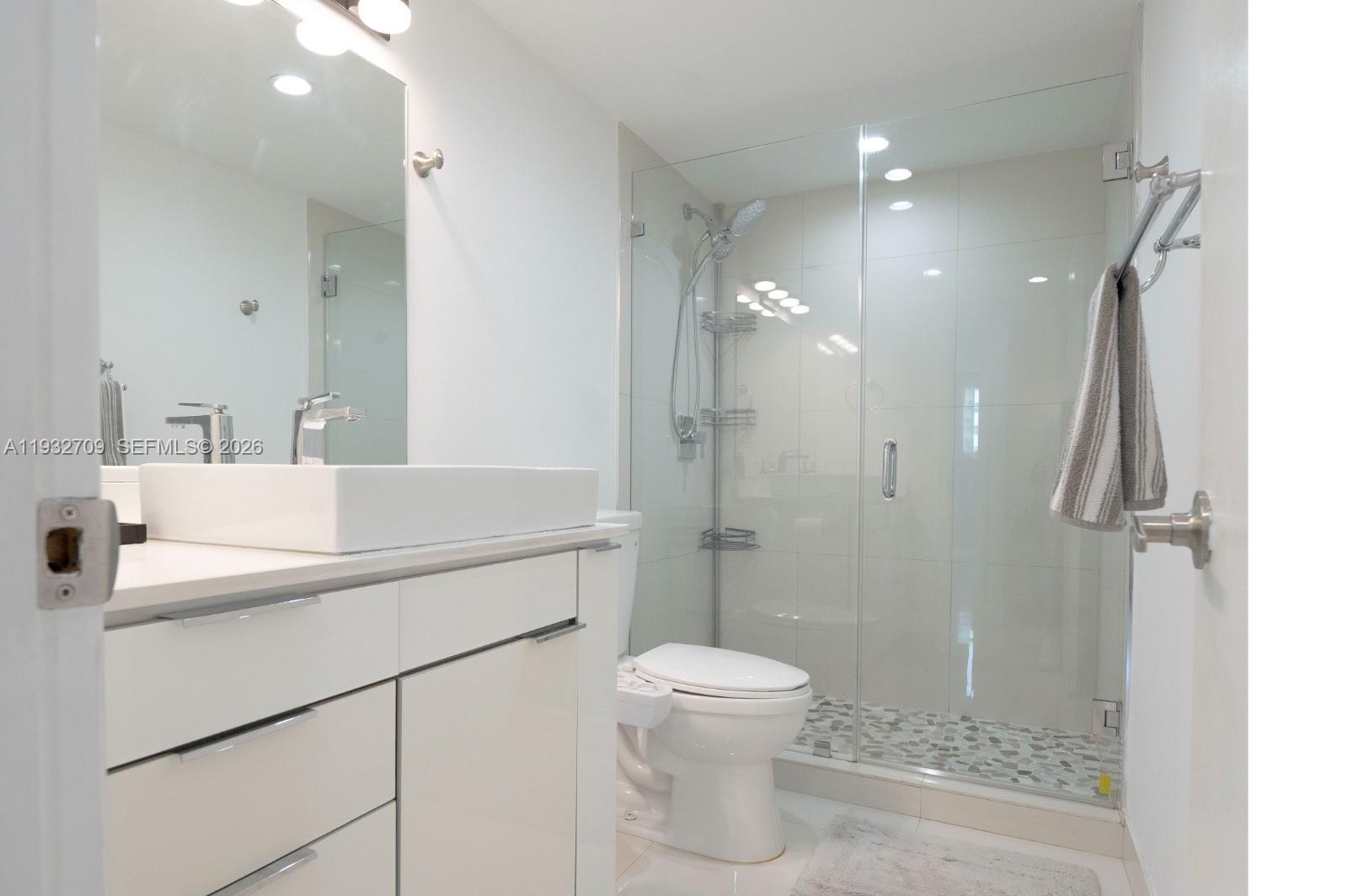 OCEANVIEW BUILDING B COND - Residential