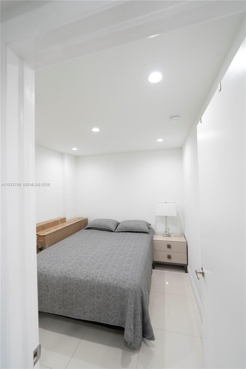 OCEANVIEW BUILDING B COND - Residential