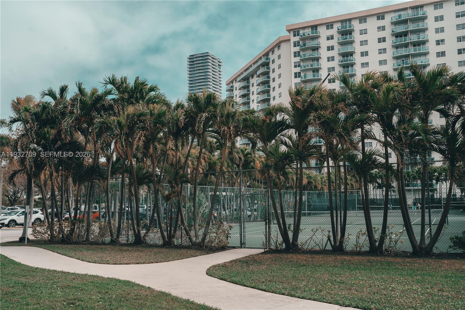 OCEANVIEW BUILDING B COND - Residential