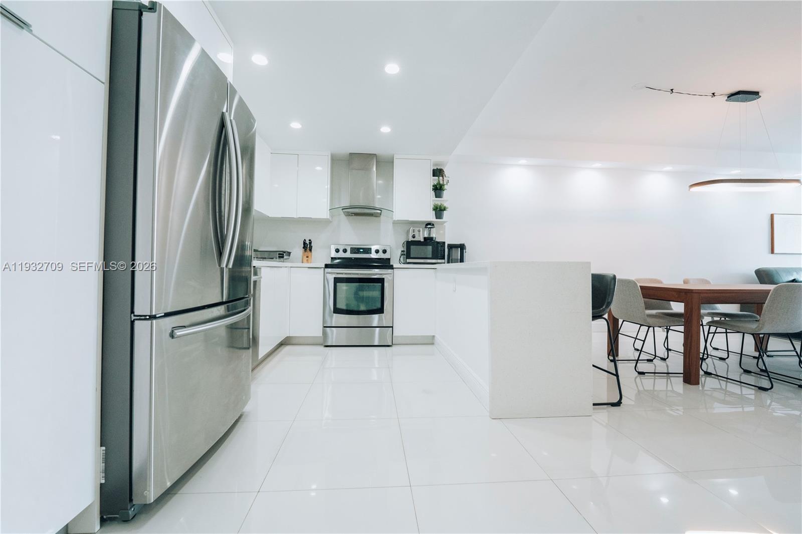 OCEANVIEW BUILDING B COND - Residential
