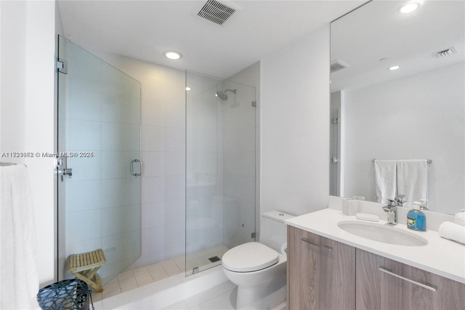 PARAISO BAYVIEWS CONDO - Residential