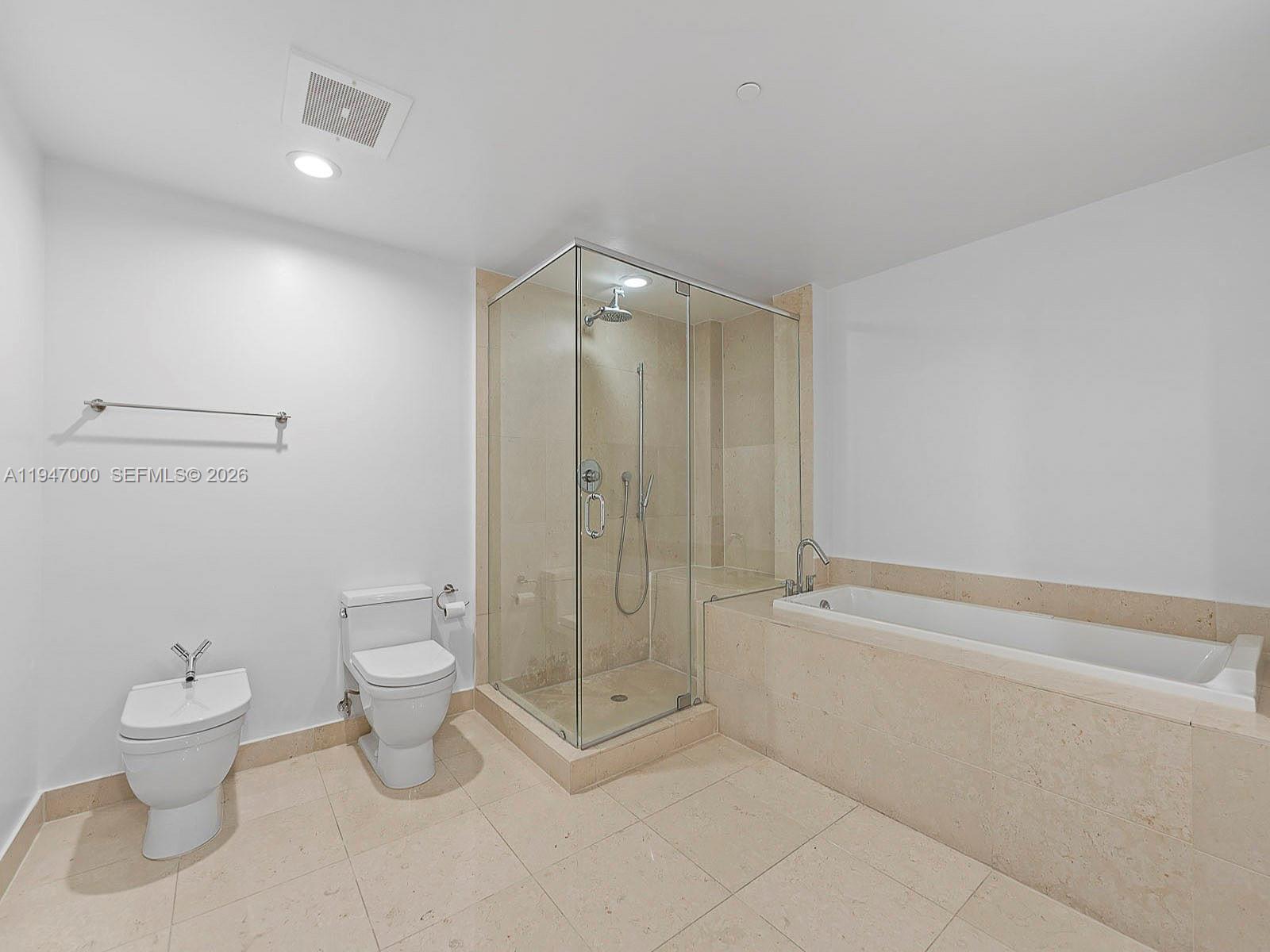 ICON BRICKELL NO TWO - Residential