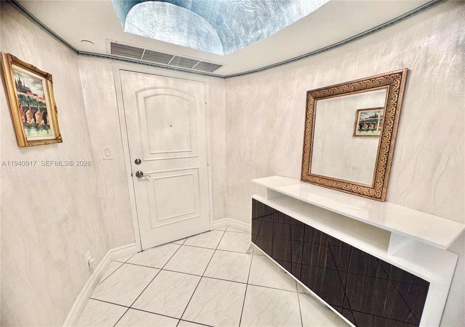 MALAGA TOWERS CONDO - Residential