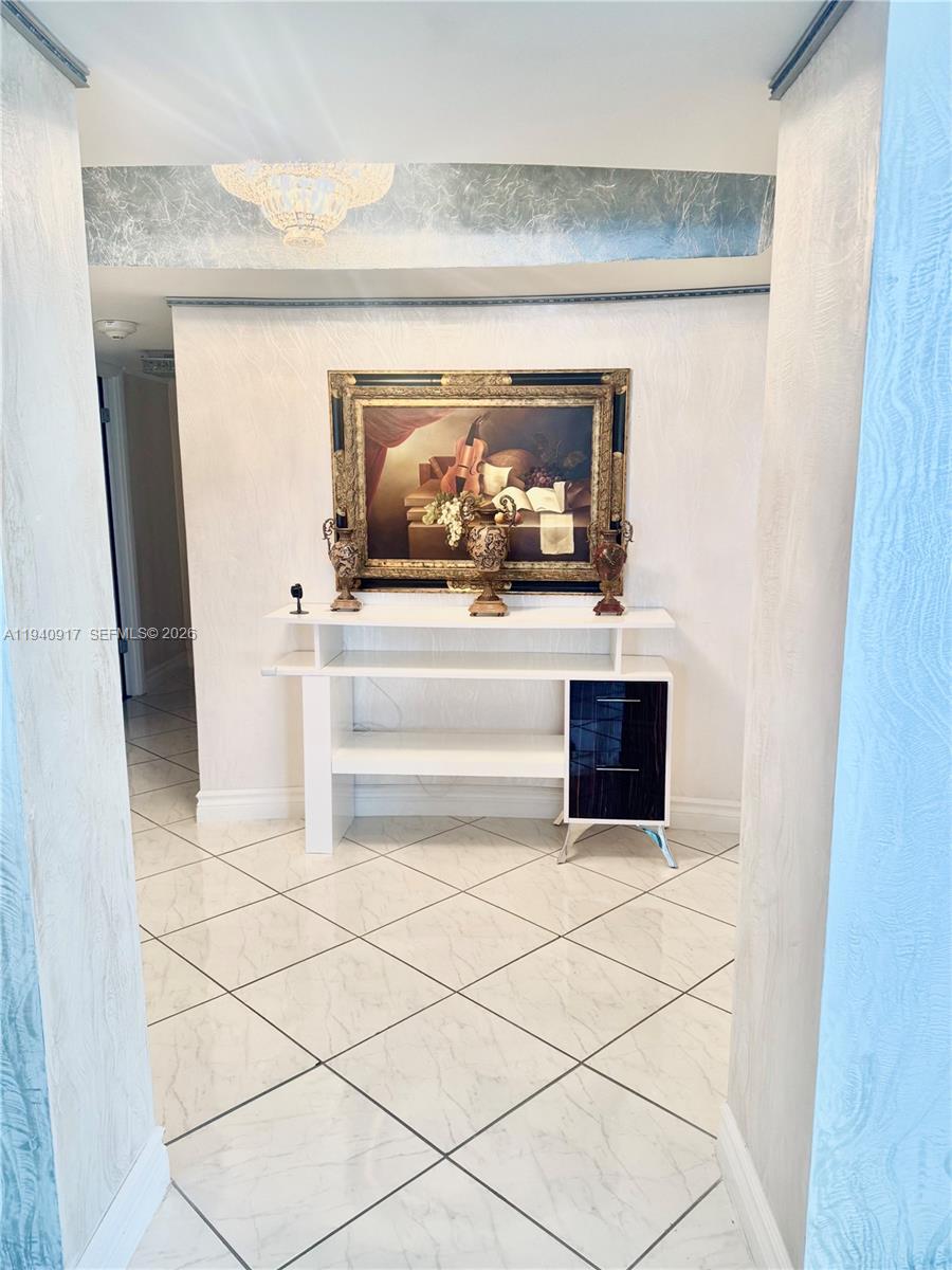 MALAGA TOWERS CONDO - Residential