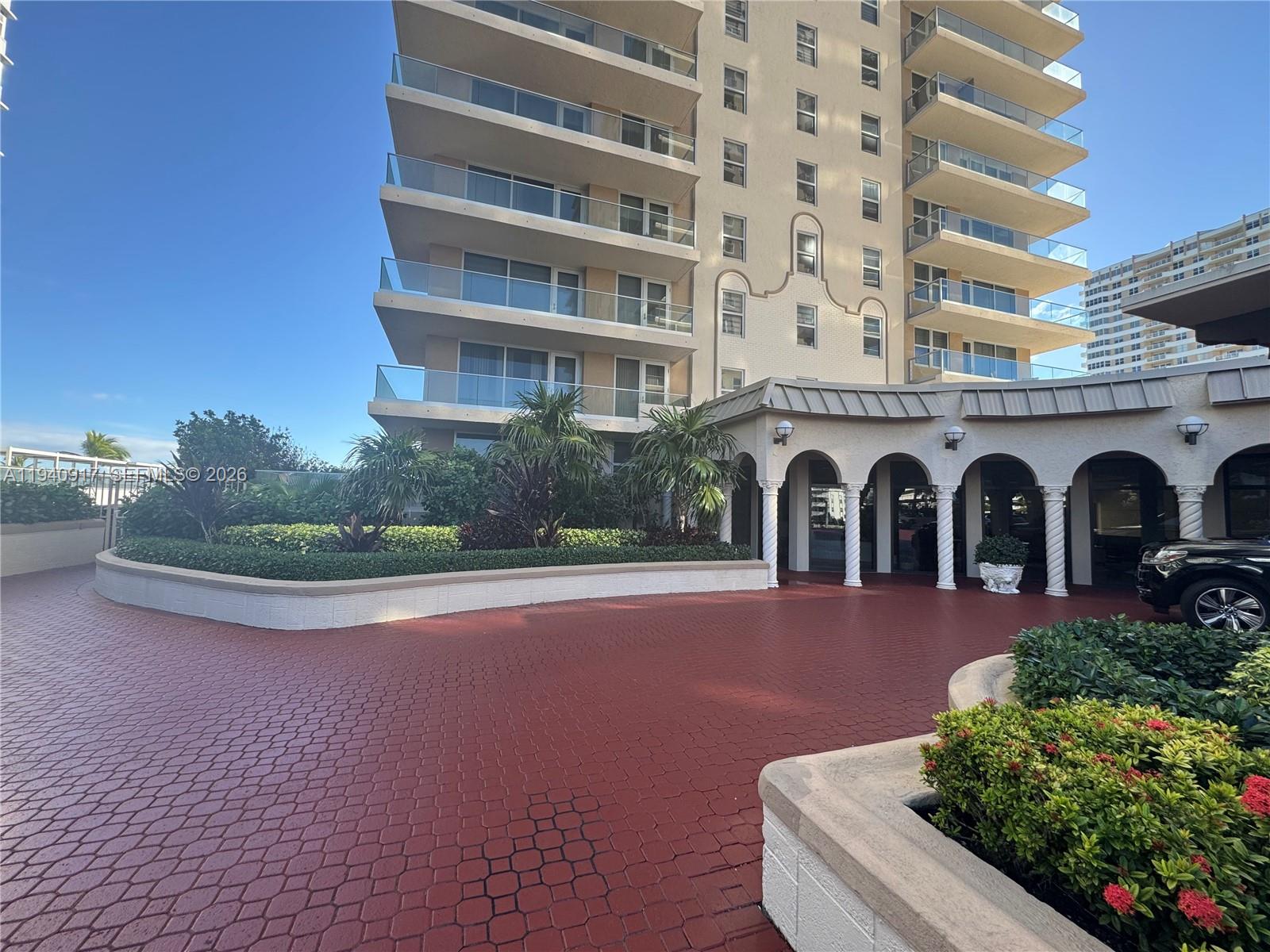 MALAGA TOWERS CONDO - Residential