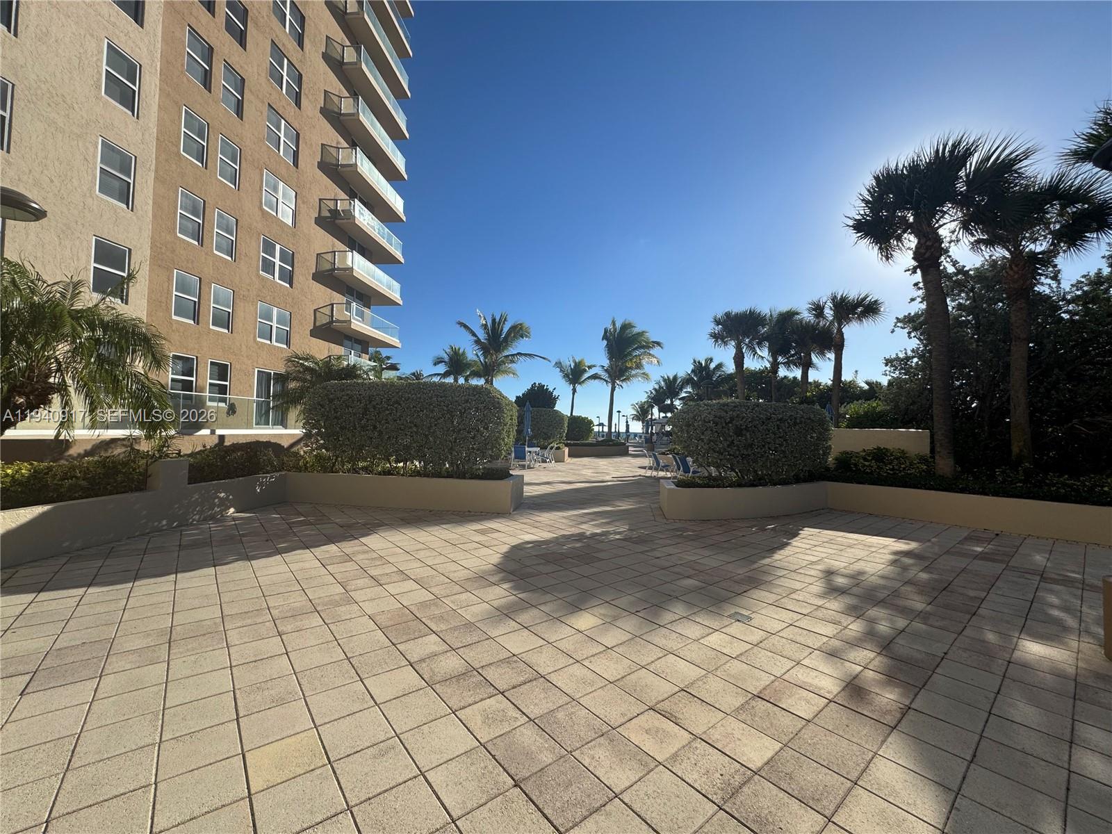 MALAGA TOWERS CONDO - Residential