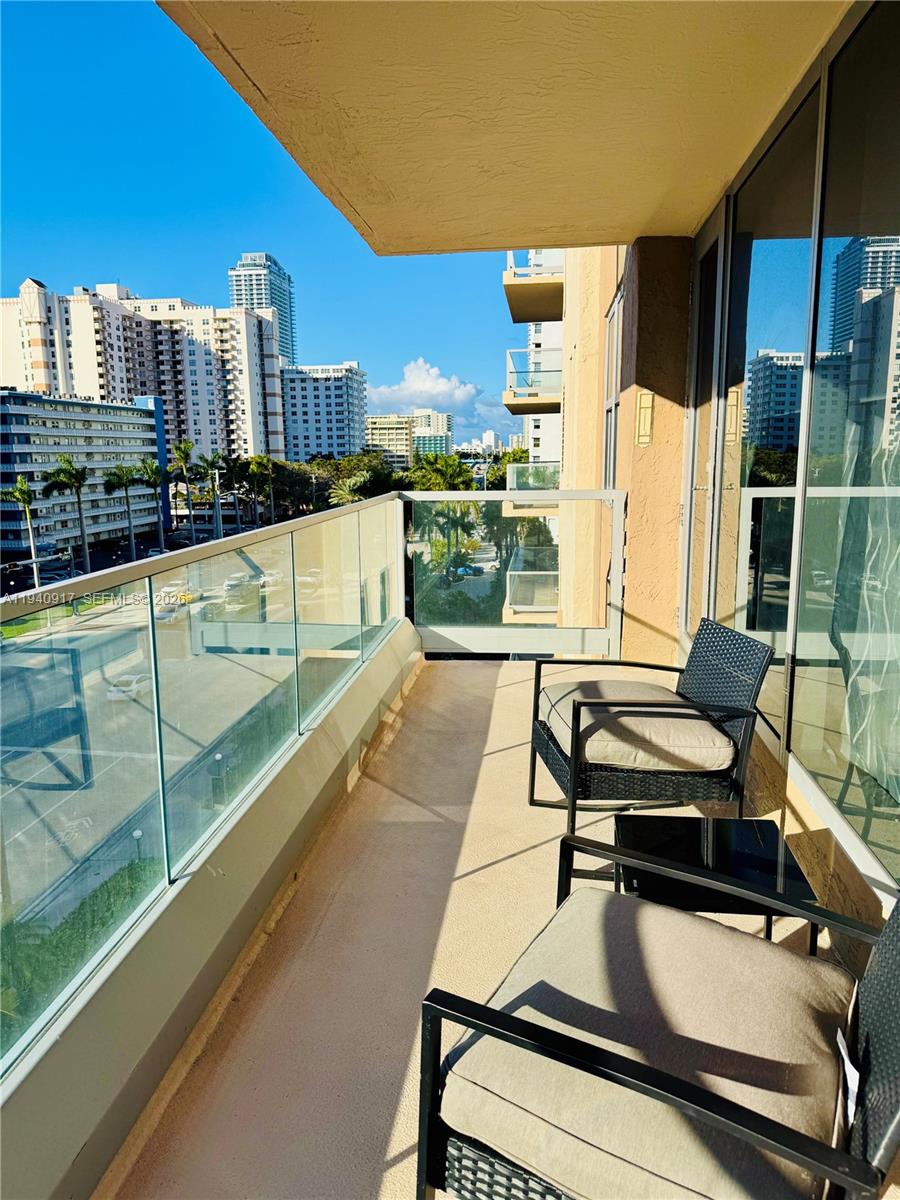 MALAGA TOWERS CONDO - Residential
