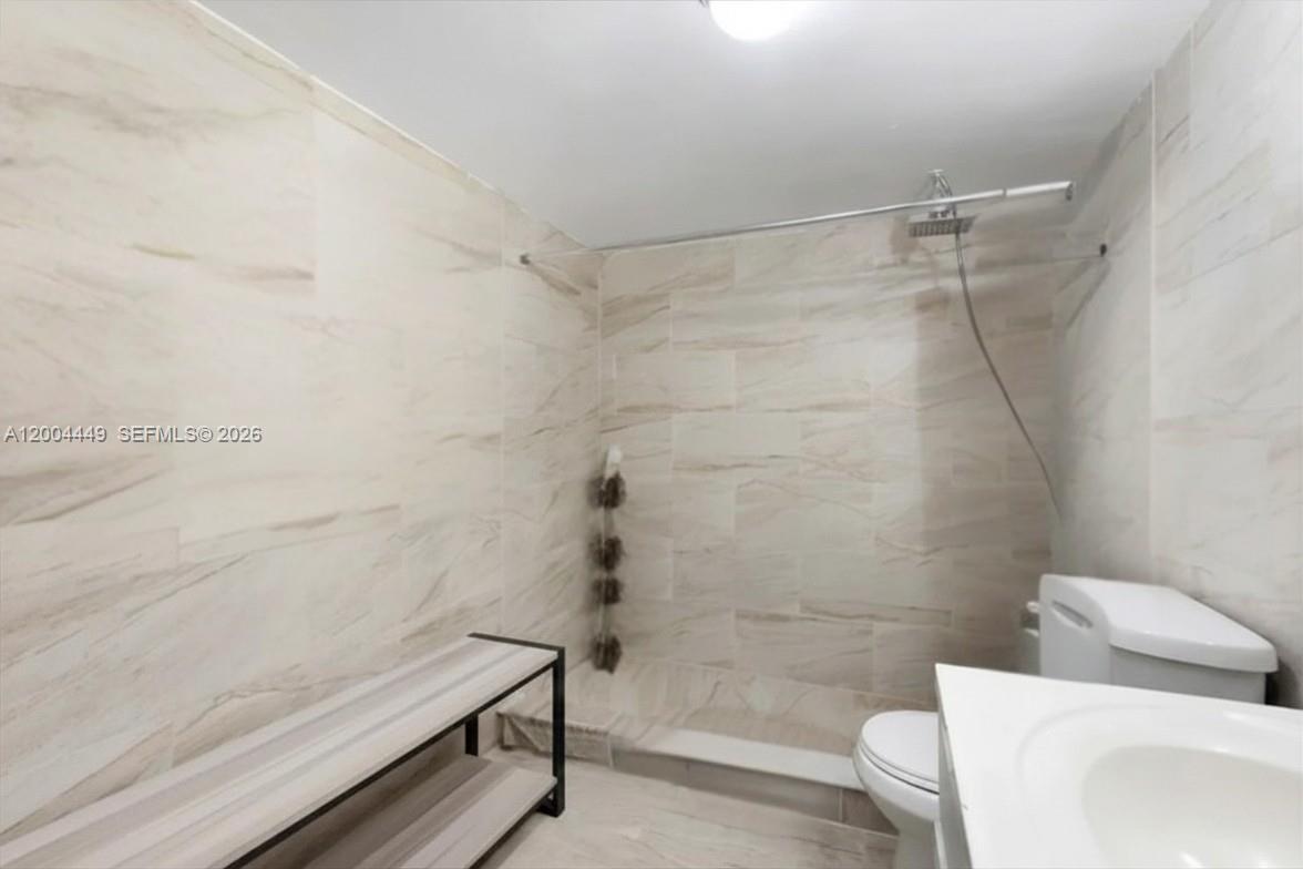 SUNSHORES CONDO - Residential