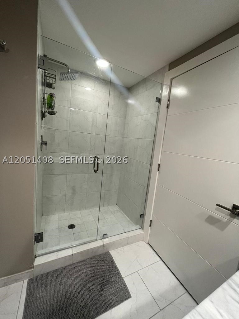THE PLAZA 901 BRICKELL CO - Residential Lease