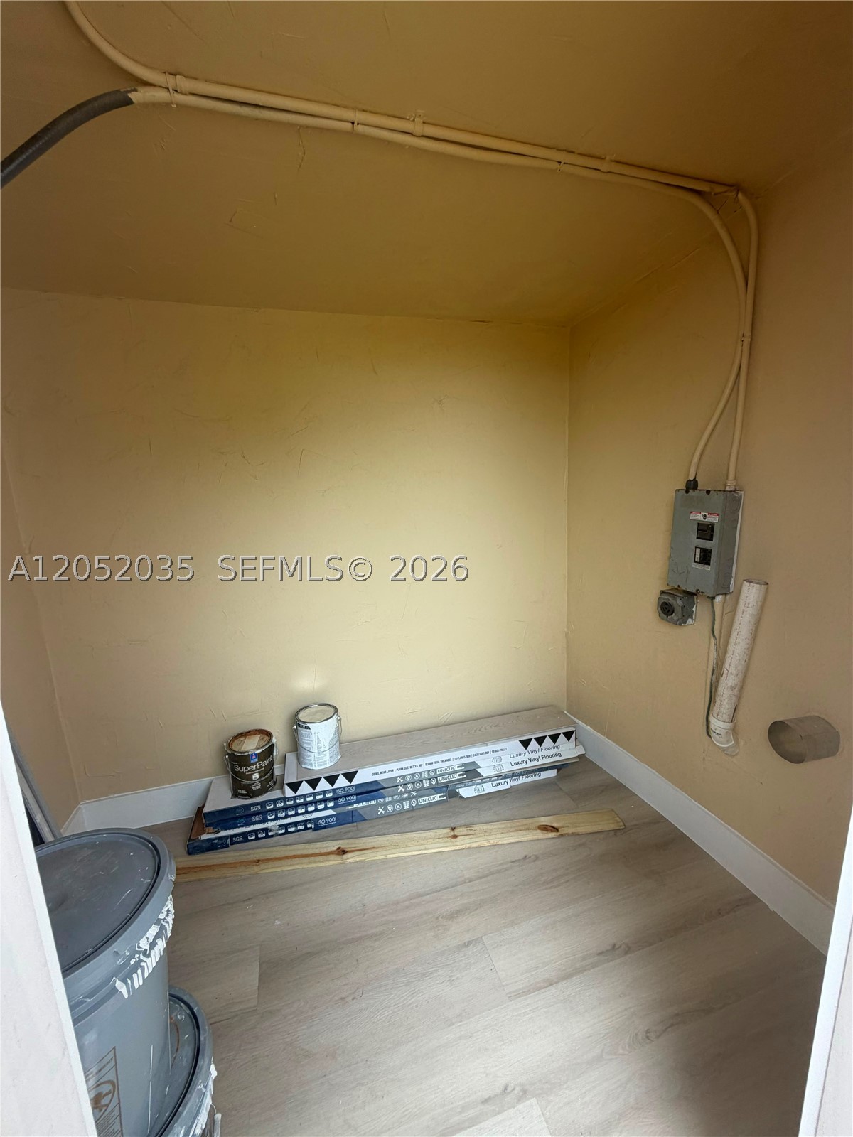 EVERGLADES AVE HEIGHTS AD - Residential