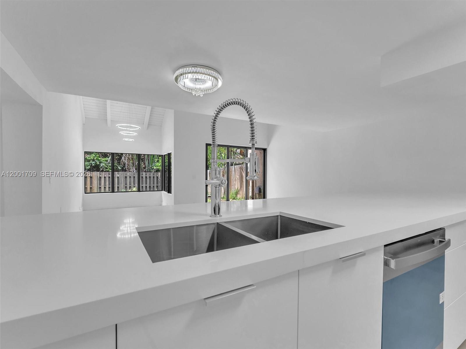TAMERLANE - Residential