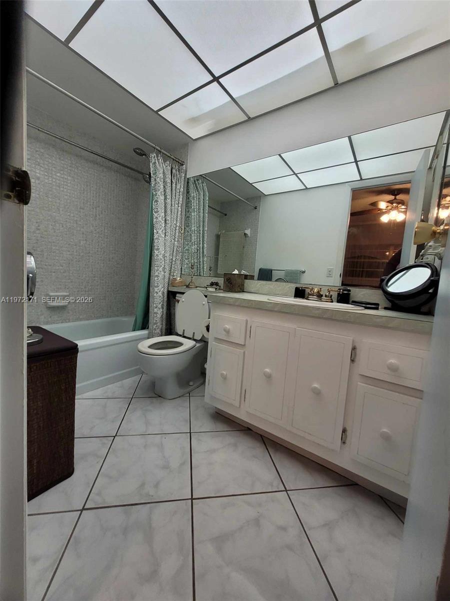 GLADIOLA GARDENS CONDO - Residential