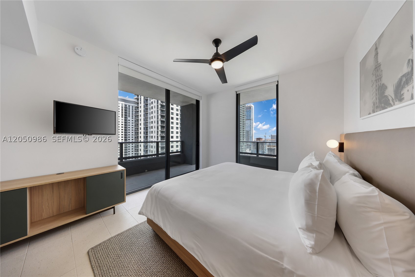 DOWNTOWN - Residential Lease