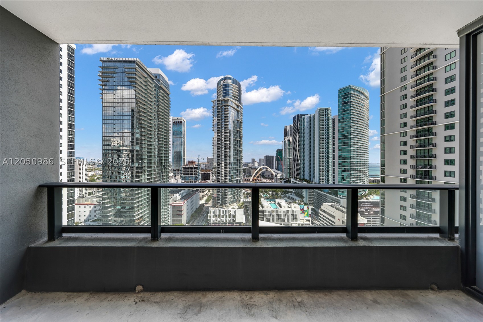 DOWNTOWN - Residential Lease