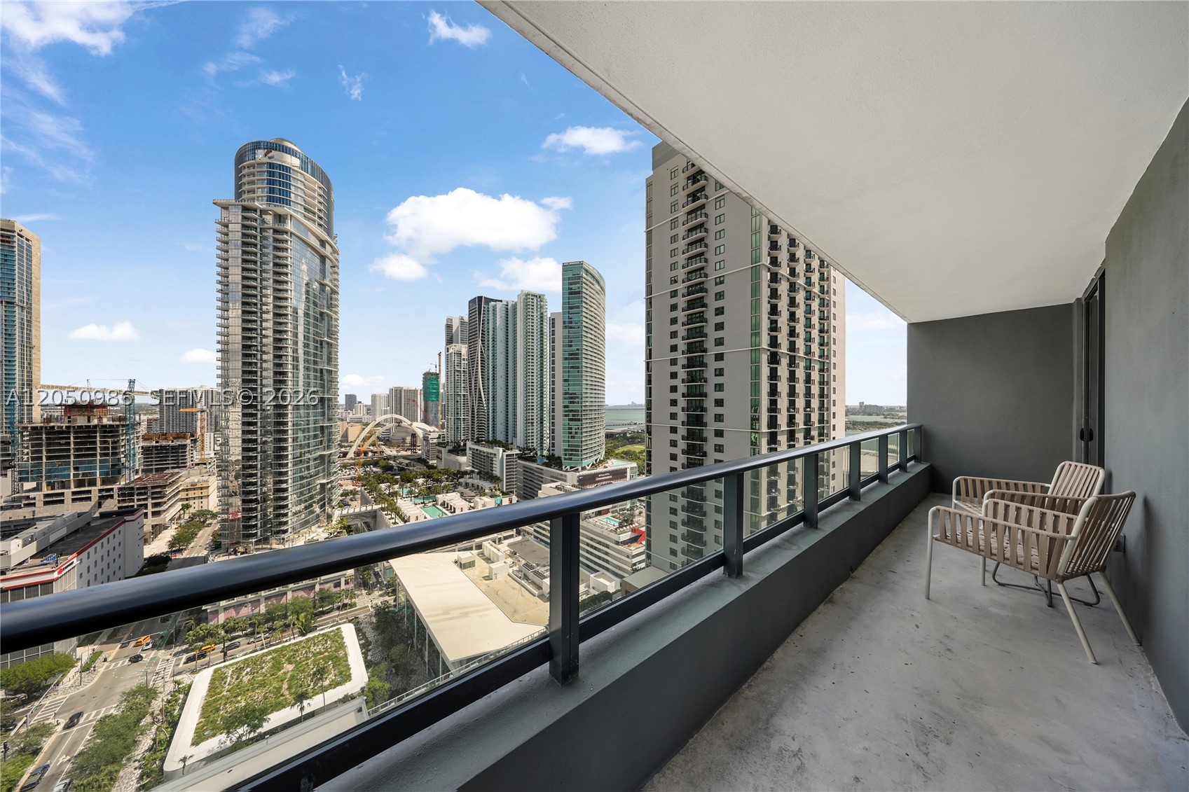 DOWNTOWN - Residential Lease