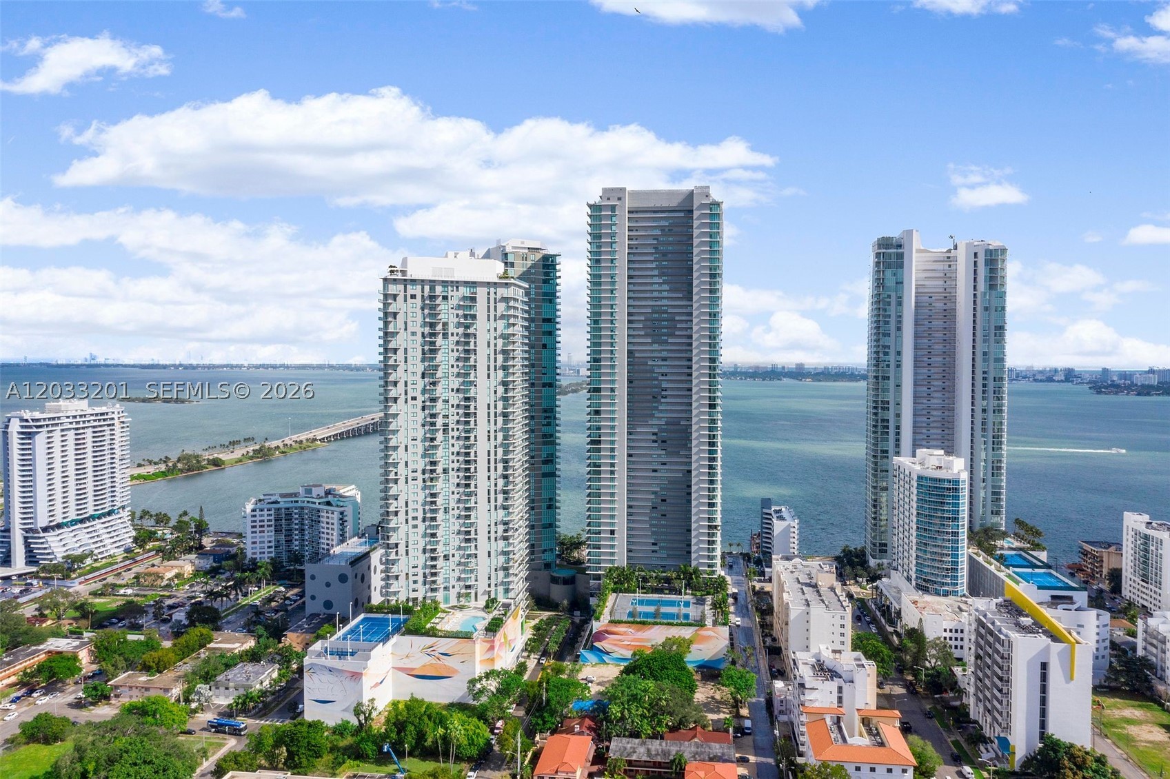 PARAISO BAY CONDO - Residential Lease